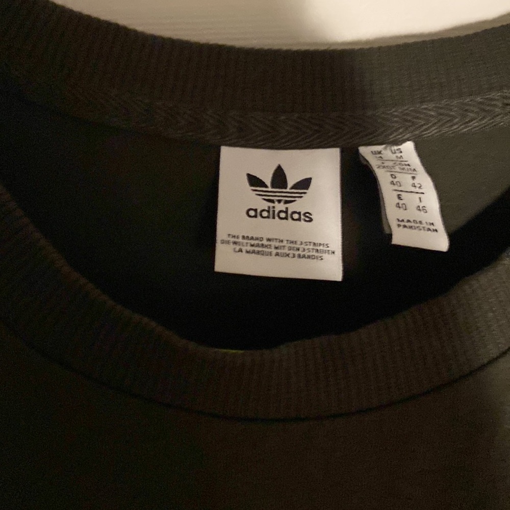 Adidas - Picture 2 of 5